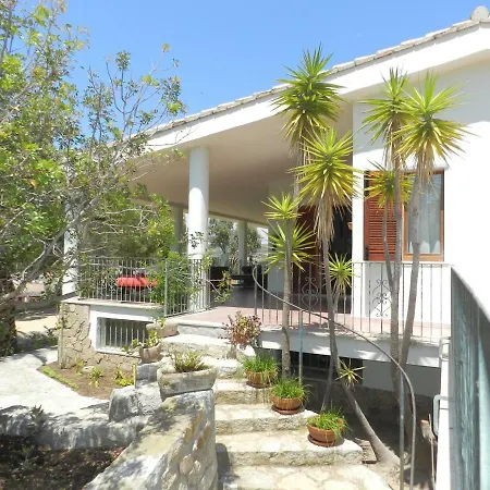 Cistus Silvestre Villa Villasimius